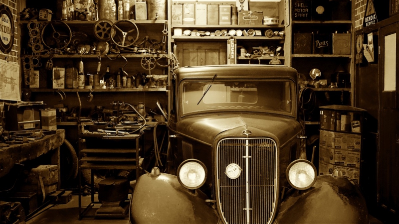 boutique-LE BEAUSSET-min_antique_auto_automobile_automotive_car_classic_equipment_fix-1169797